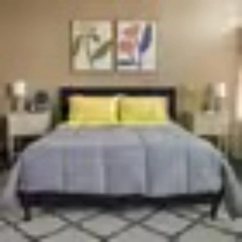 Classic Gray reversible to Yellow 7piece NWOT bed in a bag Full size